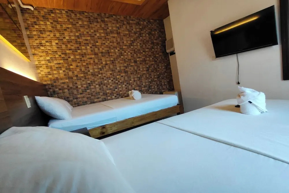 Taj Guesthouse Boracay