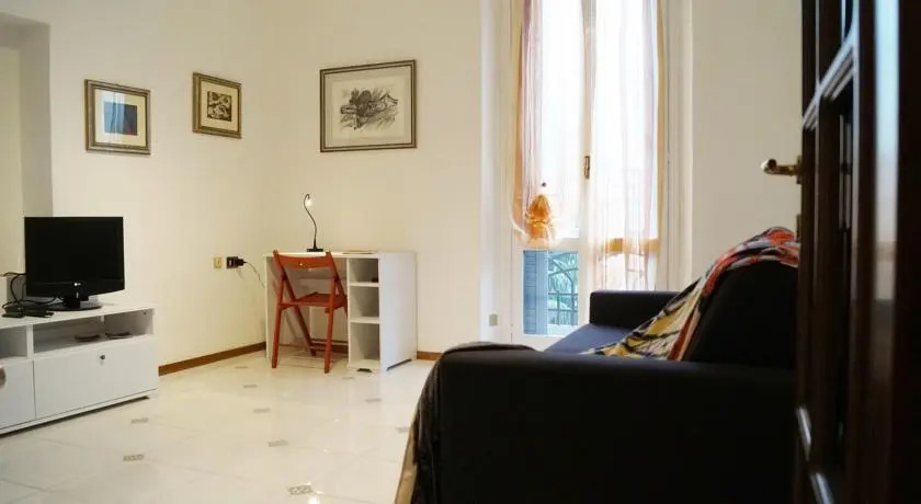 Milano Shopping District Apartment