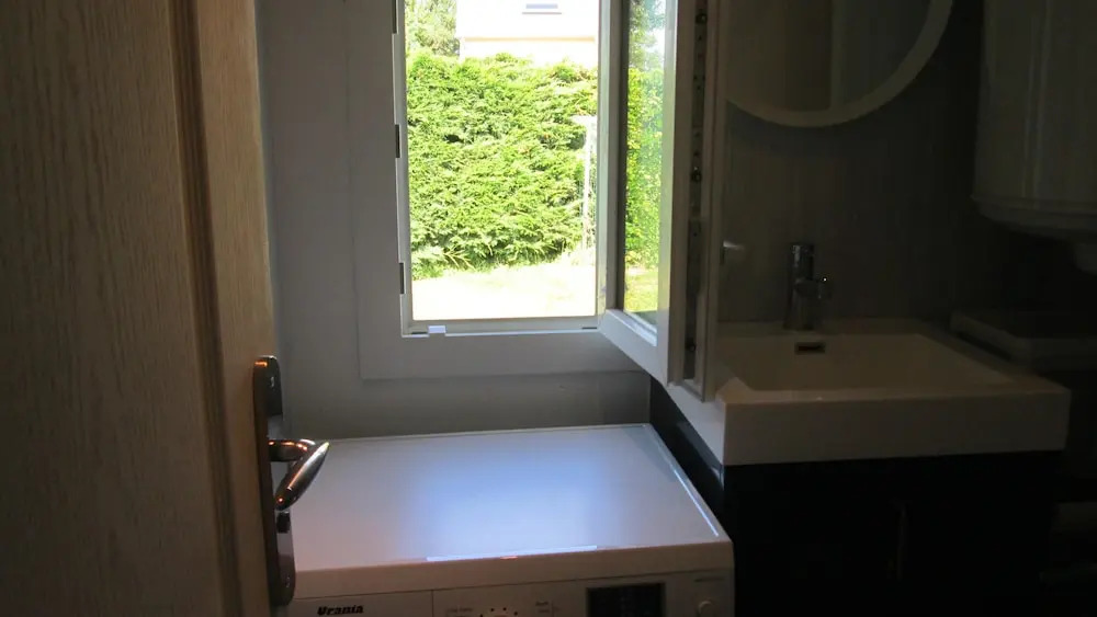 Studio in Vierville-sur-mer, With Enclosed Garden and Wifi