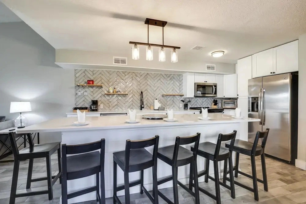 Prime Spot Near Dtwn! Modern Anastasia Island Home