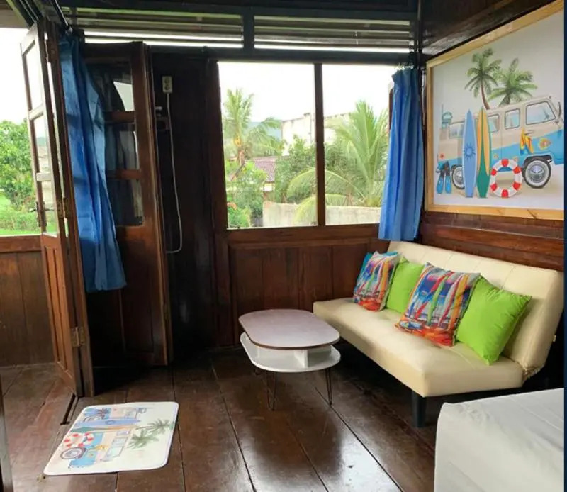 Aryas Surf Camp Cimaja
