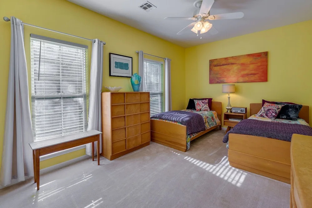 North Bentonville Vacation Rental Near Bike Trails