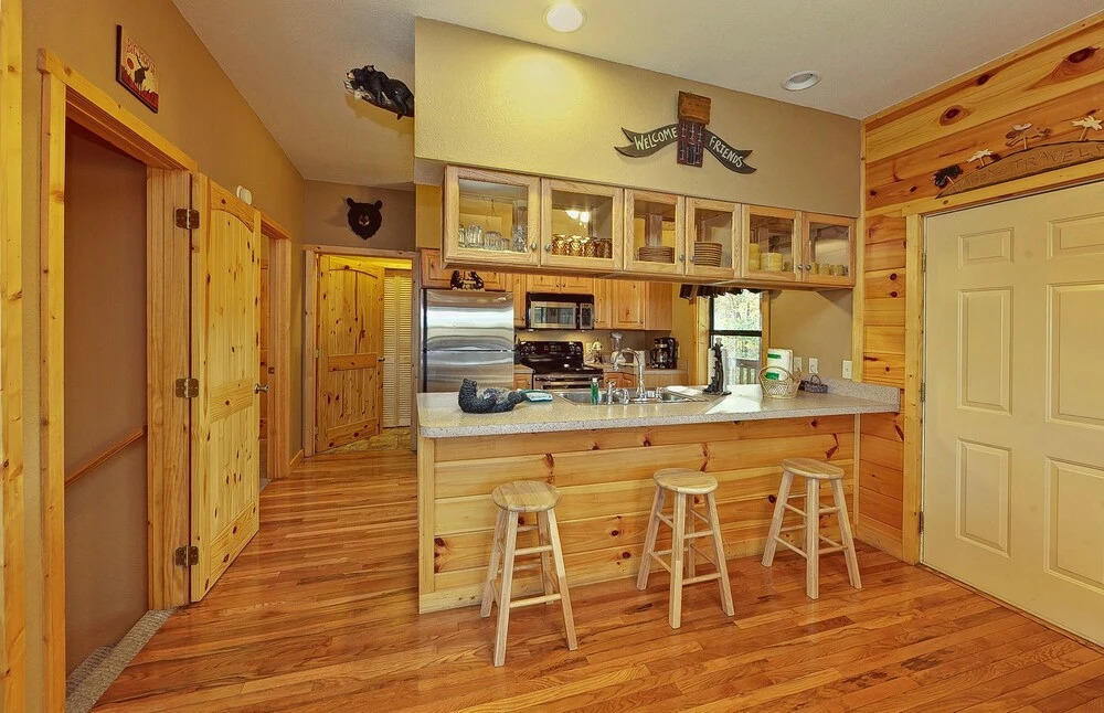 Can’t Bear To Leave 455 - Four Bedroom Cabin
