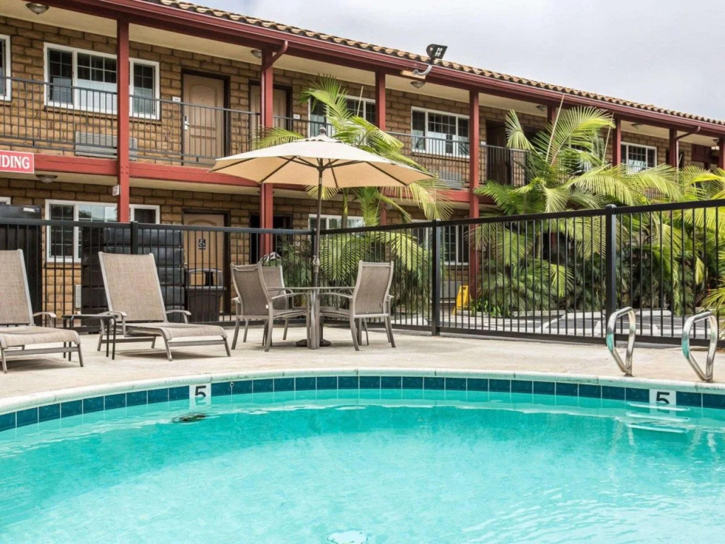 Motel 6 Carlsbad, CA - North Near Legoland