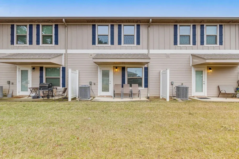 Pensacola Vacation Rental w/ Community Pool!