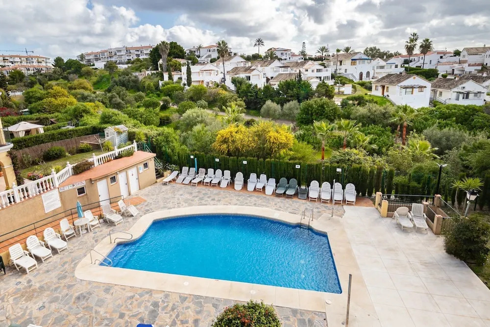 Colinas del Faro - Modern 2BR Apartment With Big Terrace, 10 Mins Walk to the Beach