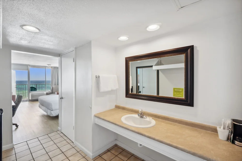 The Reef At Seahaven Beach Resorts
