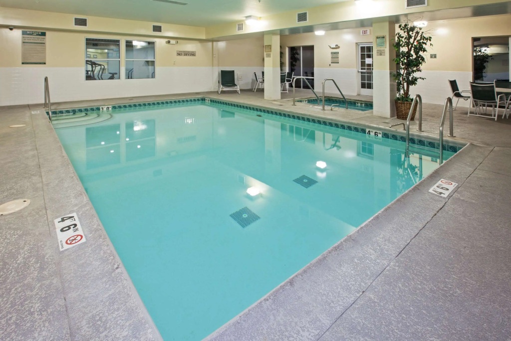 Country Inn & Suites by Radisson, Chicago OHare South, IL