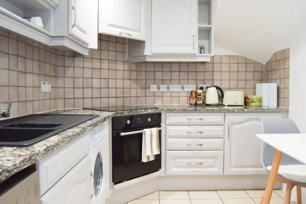 Bright Modern 3 Bedroom Flat In The Heart Of Marylebone