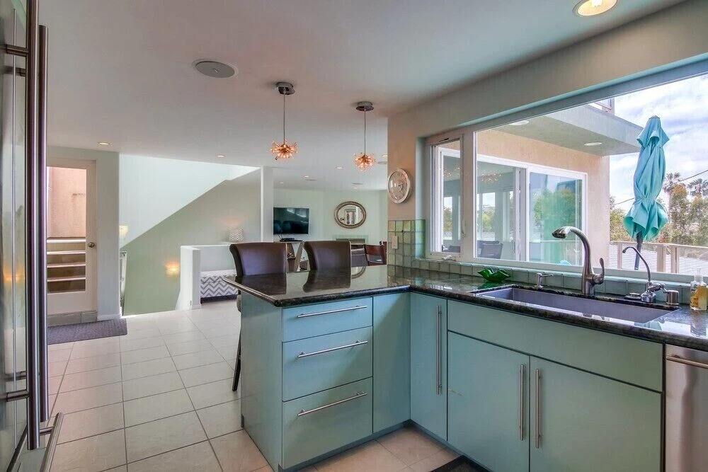 South Beach 3 Bedrooms 3 Bathrooms Townhouse