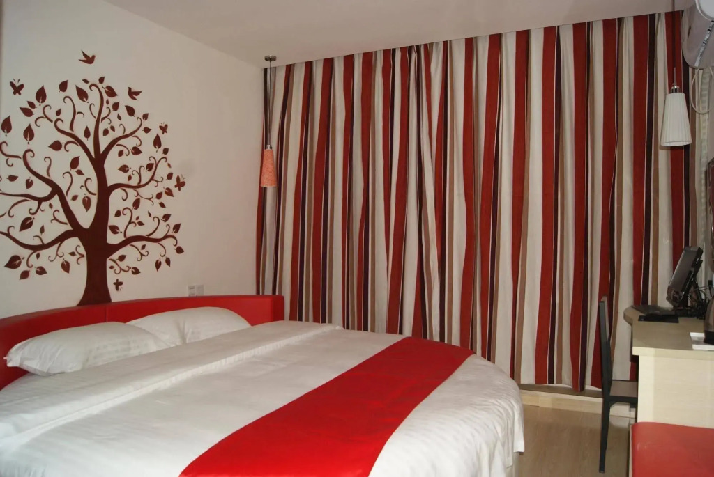 Thank Hotel Laiwu Luzhong East Street