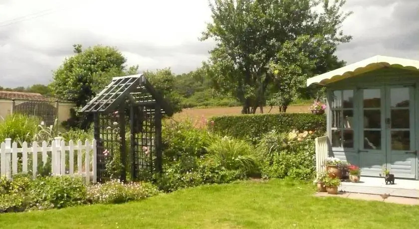 Holmebridge House
