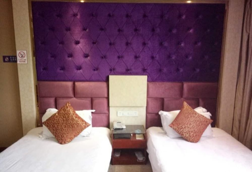 Xiangqing Business Hotel