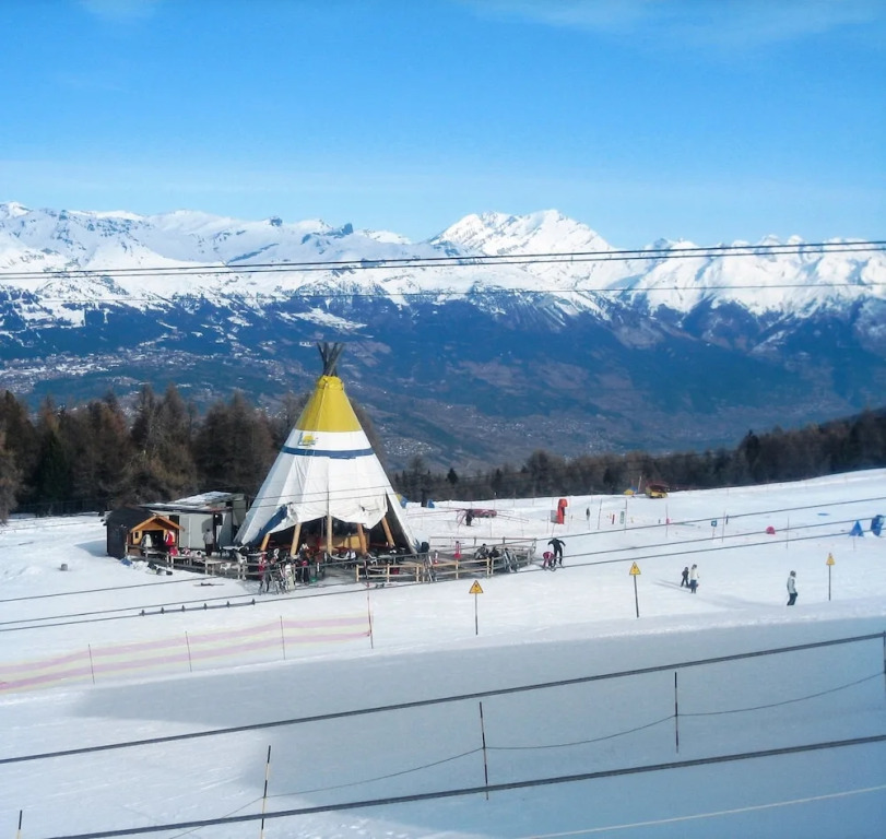 Chalet With 3 Bedrooms in Veysonnaz, With Wonderful Mountain View, Fur