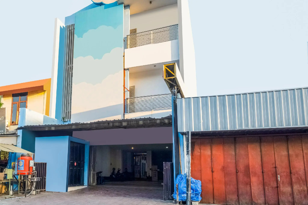 OYO 3787 Hotel Poncowinatan