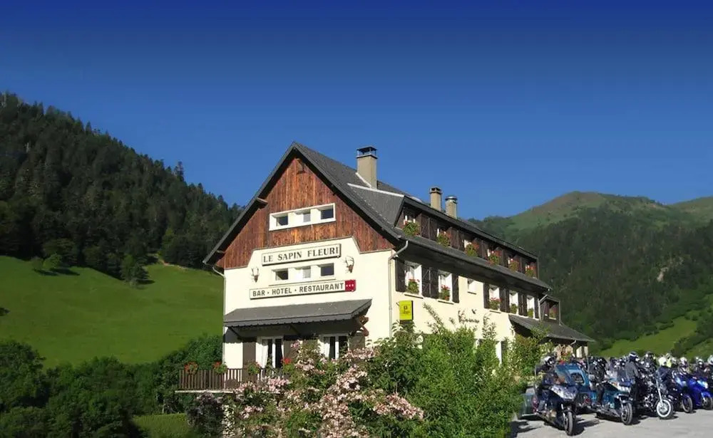 Hôtel - Restaurant - Bar - Le Sapin Fleuri