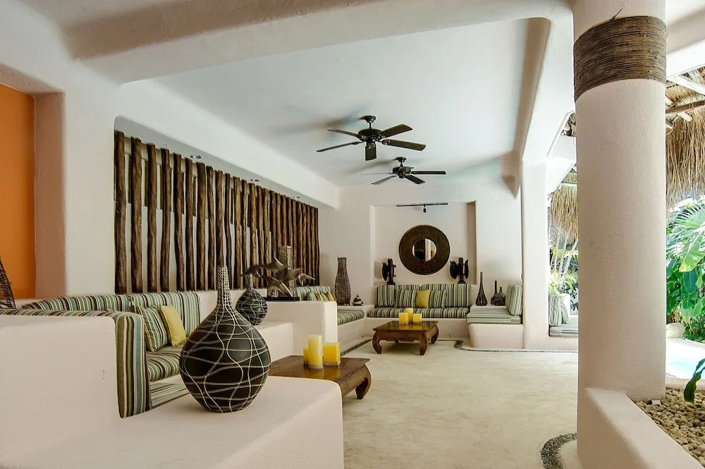 La Tortuga Life Style Studio's Club & Spa