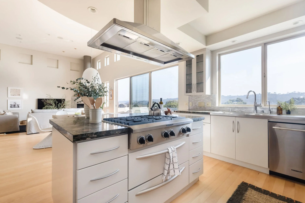Seascape by Avantstay Spacious Contemporary Oasis in Del Mar