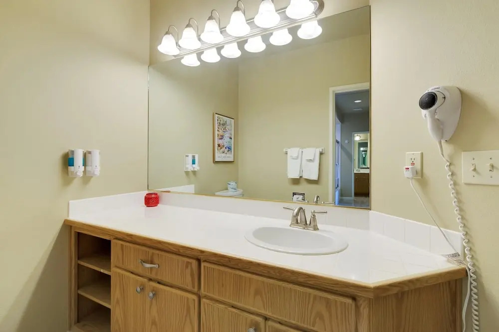 River Ridge 513a