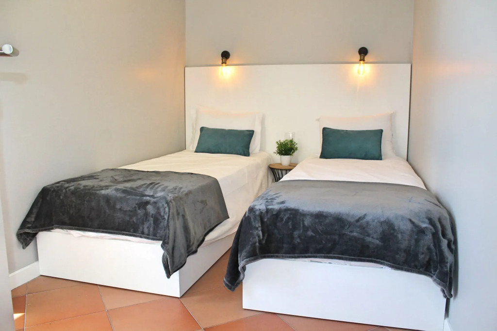 In sunny Madalena do Mar bay, 2-Bedroom refurbished apartment – Atlantic View