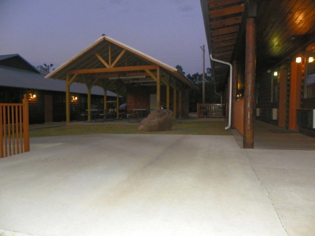 New Hochatown Lodge