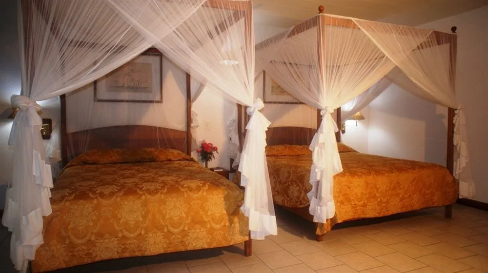 Sunny Hotel Majunga