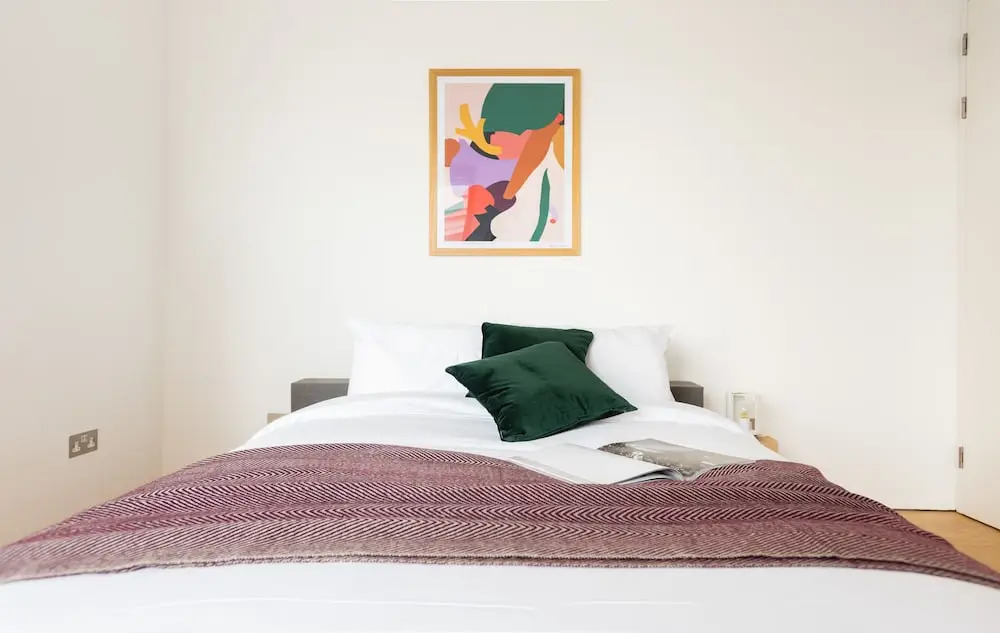 The Chelsea Walk - Modern & Bright 3BDR House with Rooftop & Parking