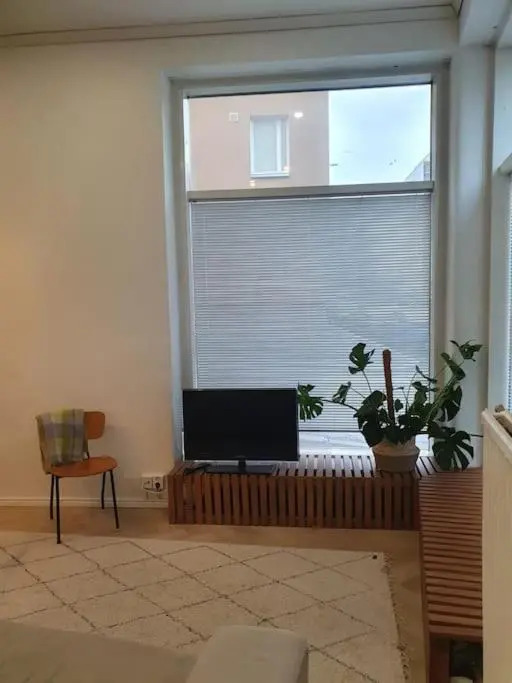 4h+keittiö omalla sisäänkäynnillä