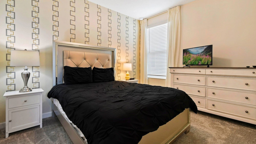 Storey Lake 6BR Cozy Home Private Pool Near Disney