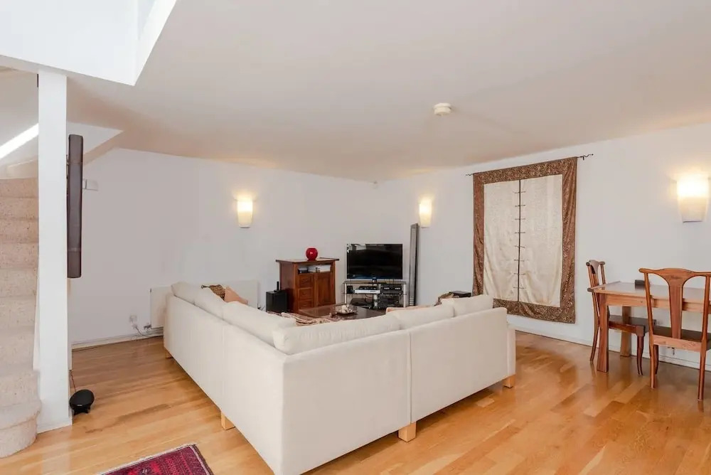 Gorgeous 2 Bed In Converted Pumping House 4 Guests