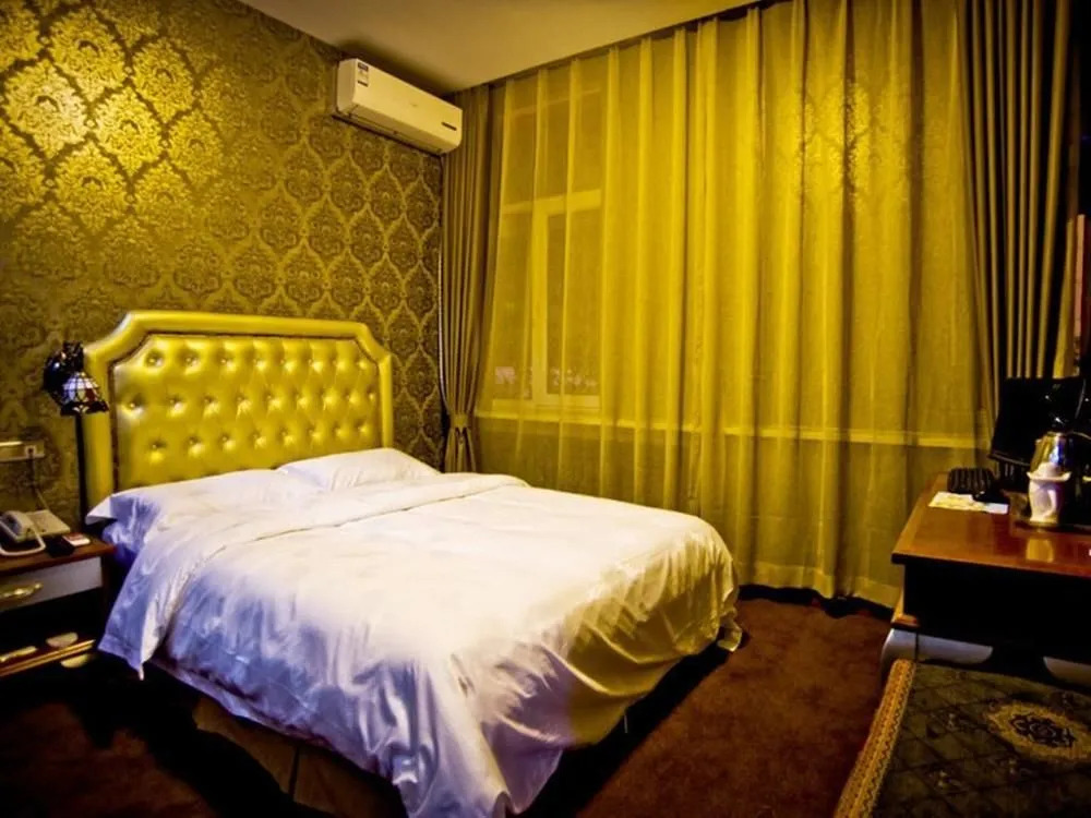 Liuguang Yicai Theme Hotel Harbin
