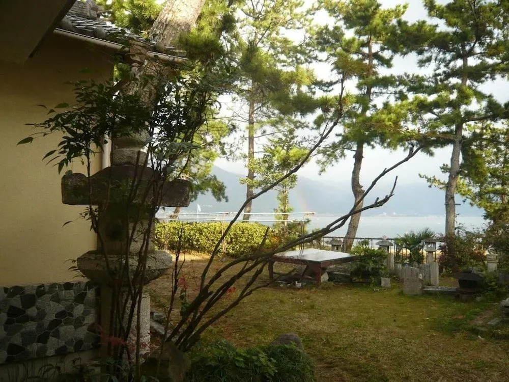 Youth Hostel WANIHAMA-Lakeside BIWA