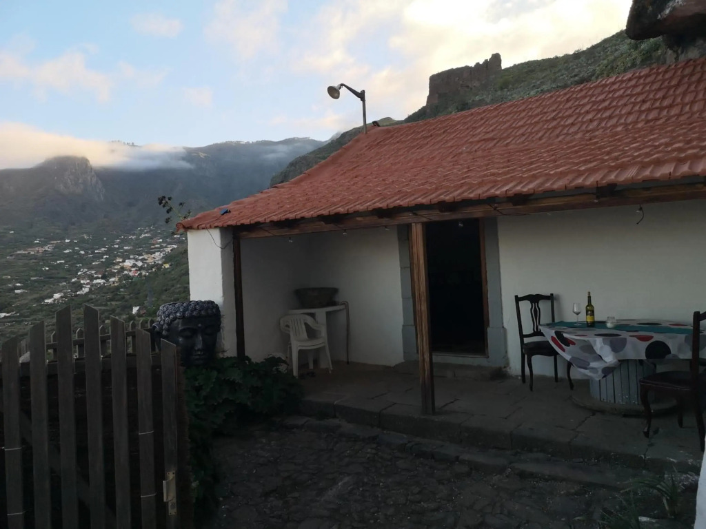 La Cueva Refugio