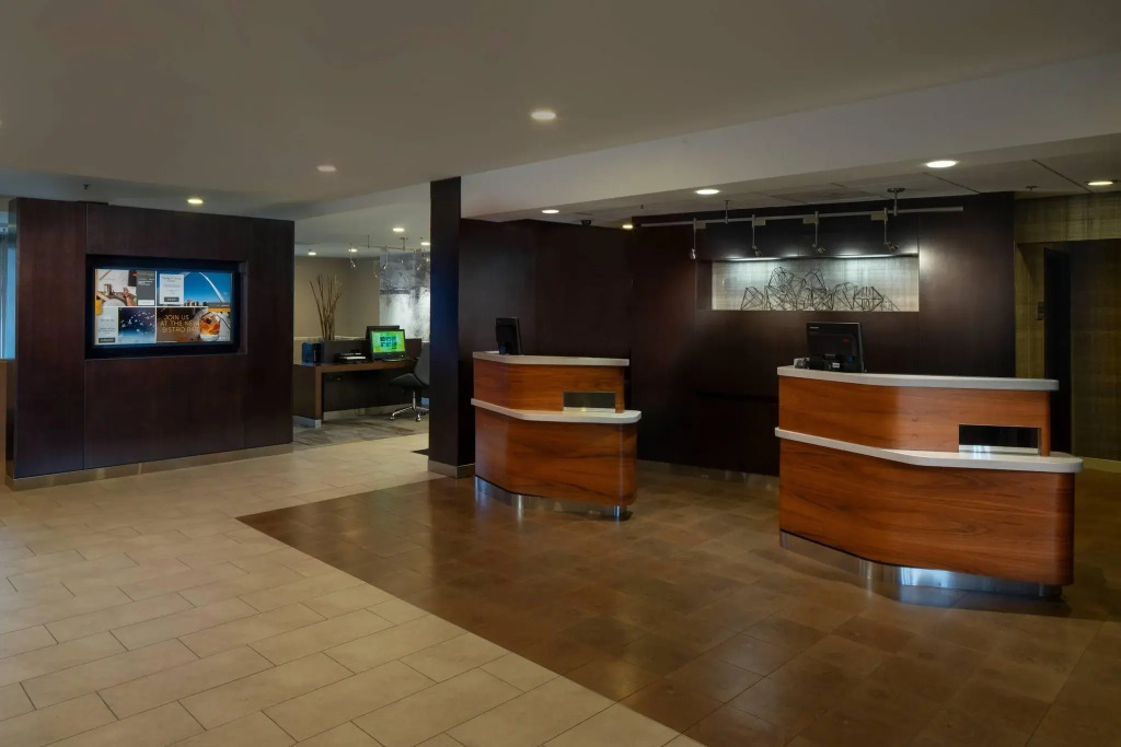 Courtyard St. Louis Creve Coeur