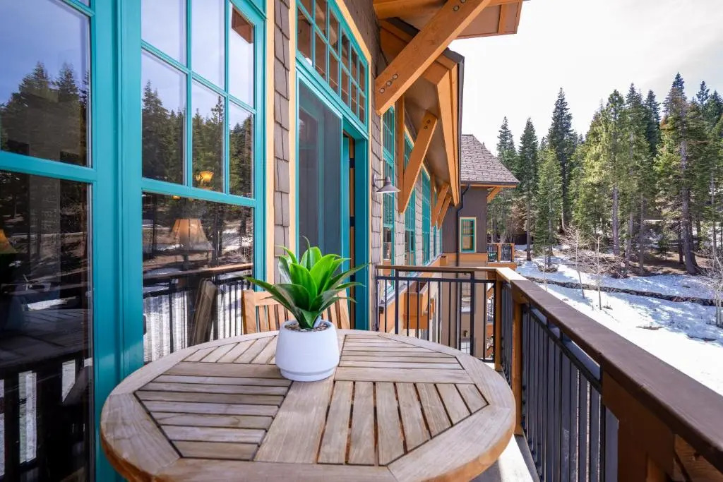New Listing! Top Floor Village at Northstar Residence - Big Horn 504