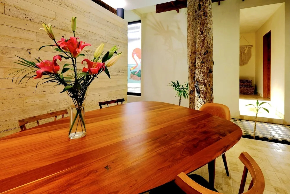 301 Casa Libre by Staypodio