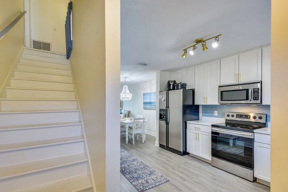New Smyrna Beach Vacation Rental < 1/2 Mi to Beach