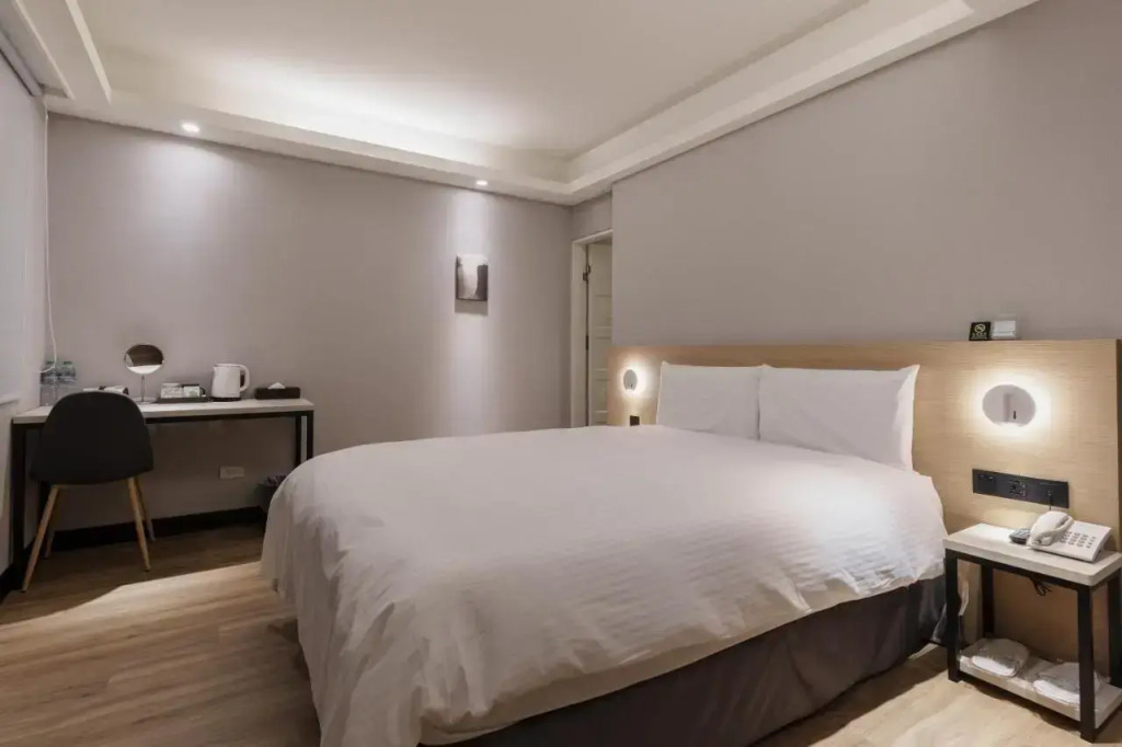 Sweet Hotel