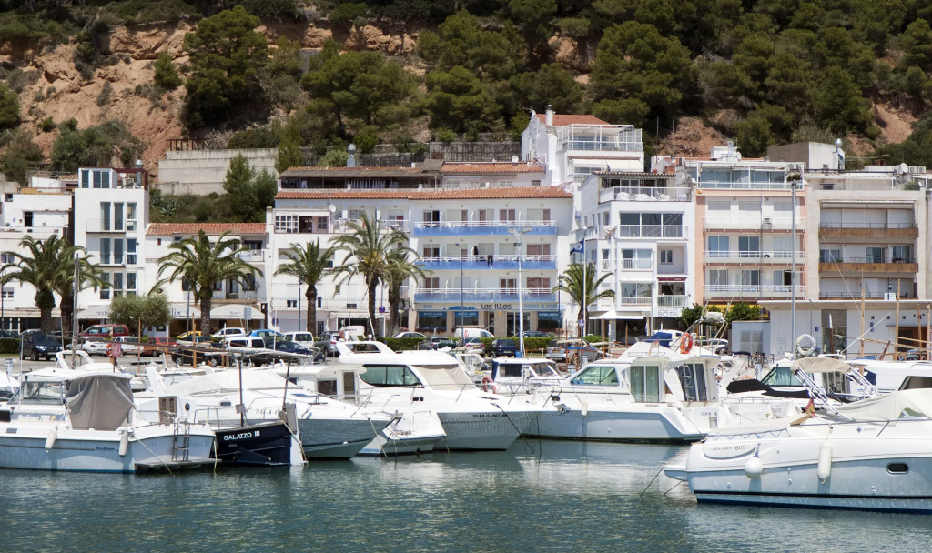 Hotel & Diving Les Illes