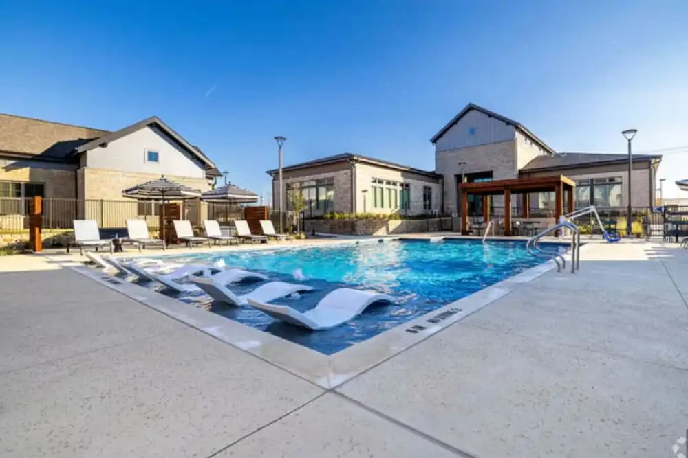 Relaxing Modern Stay - Workerfriendly w/ Pool+gym
