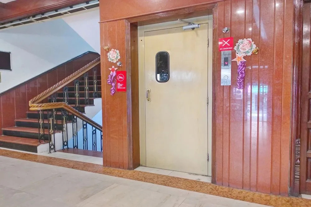 OYO 11316 Athithi INN