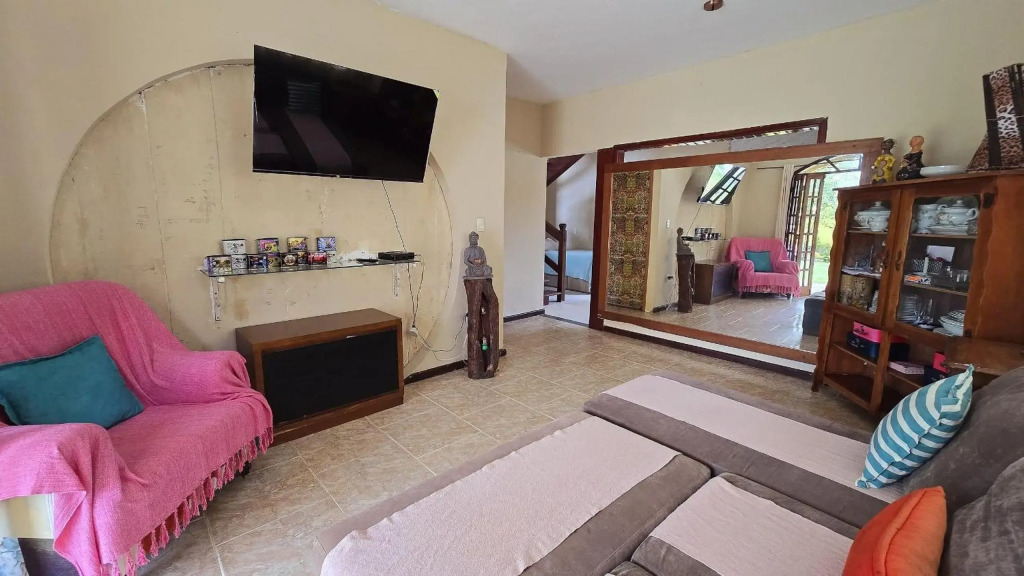 Casa Amarela com 7 quartos para 20 pessoas em Porto Seguro