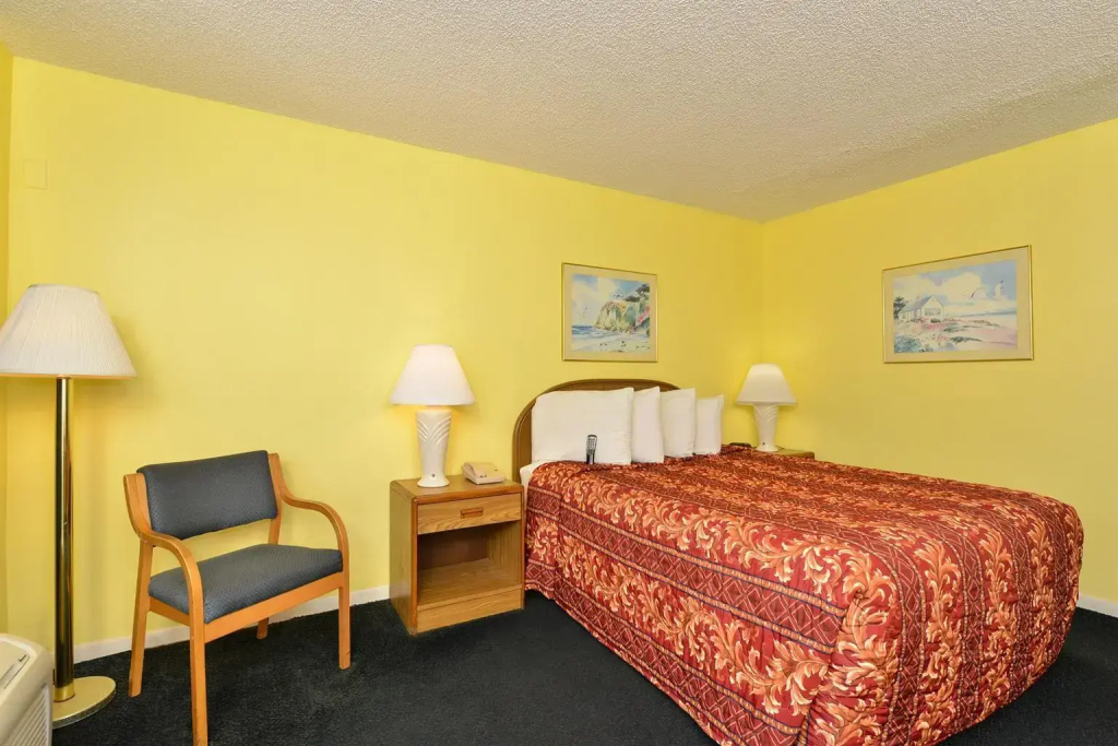Americas Best Value Inn - Satellite Beach