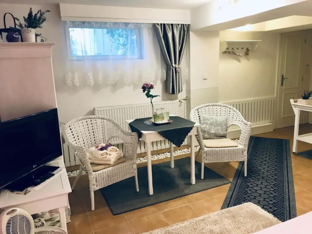 Relaxační studio VERA s UBYTOVÁNÍM