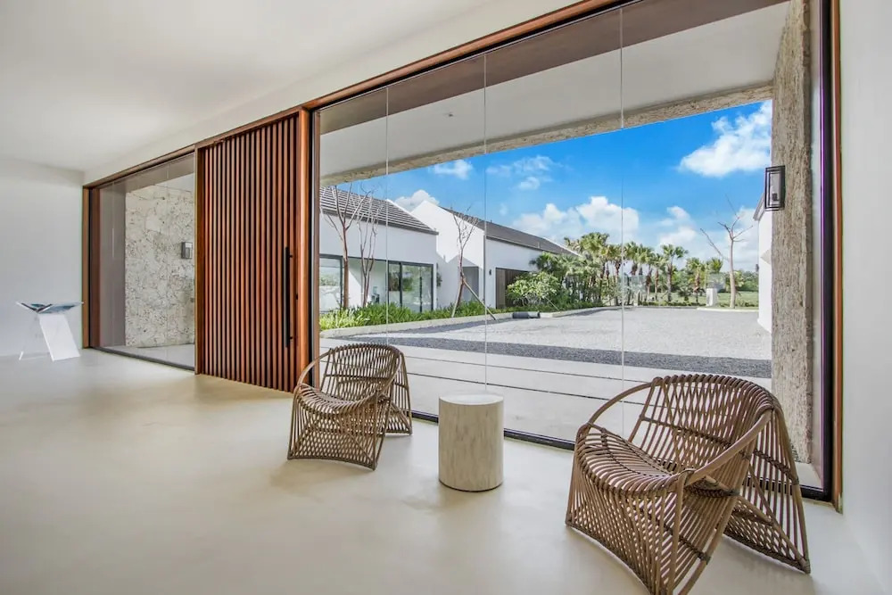 Luxurious 12-bedroom Oceanfront Villa With Private Chef Butler Private Beach in Casa de Campo Resort
