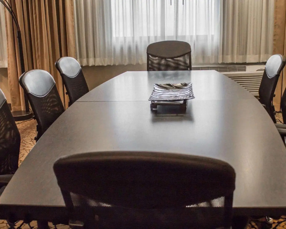 Garner Hotel Wadsworth by IHG