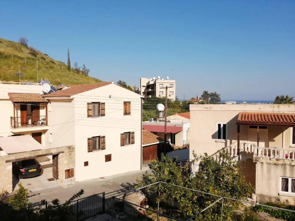 Unique 1 bedroom house
