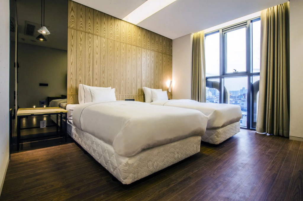 Hotel The Designers Premier Seongsu and Konkuk Univ