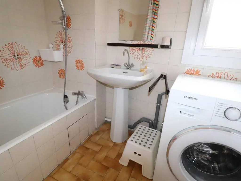 Appartement Le Grau-du-Roi, 2 pièces, 5 personnes - FR-1-307-155