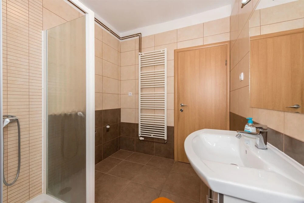 Apartments by the sea Tisno, Murter - 21657